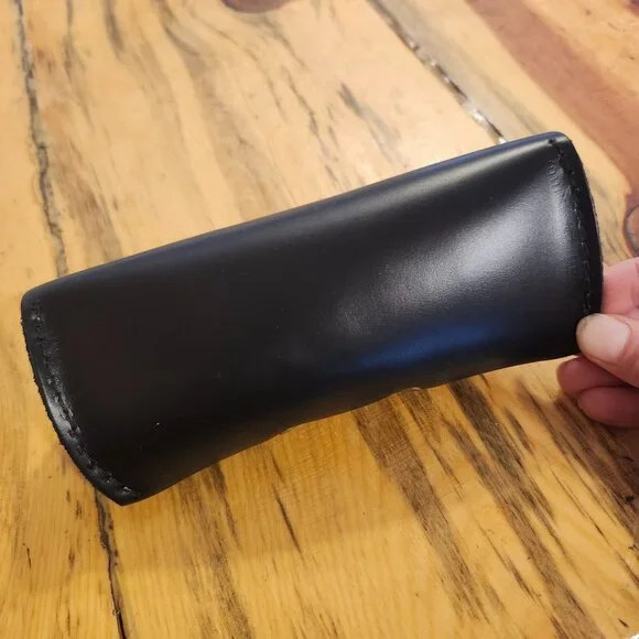 Portland Leather Goods Sunglasses Case Smooth Snap Closure Brand New - Picture 7 of 9